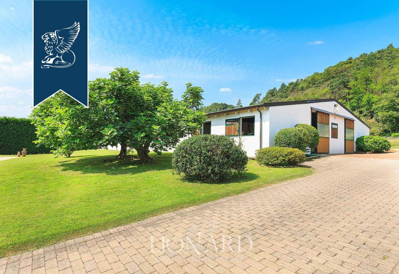 Ферма в Борго-Тичино, Италия, 800 м² - фото 6