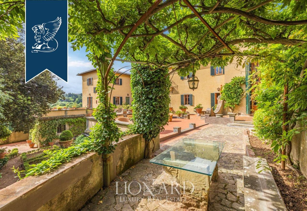 Вилла во Флоренции, Италия, 1 200 м² - фото 9