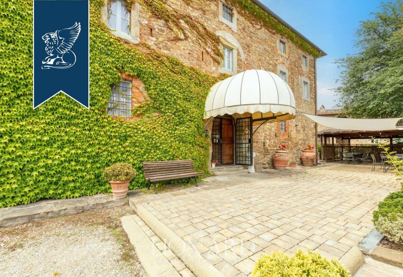 Вилла в Ареццо, Италия, 1 200 м² - фото 10