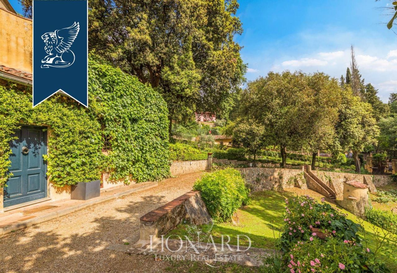 Вилла во Флоренции, Италия, 1 200 м² - фото 11