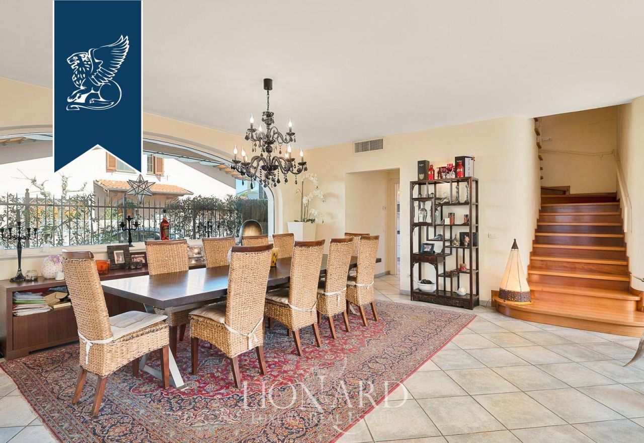 Вилла в Форте деи Марми, Италия, 550 м² - фото 11