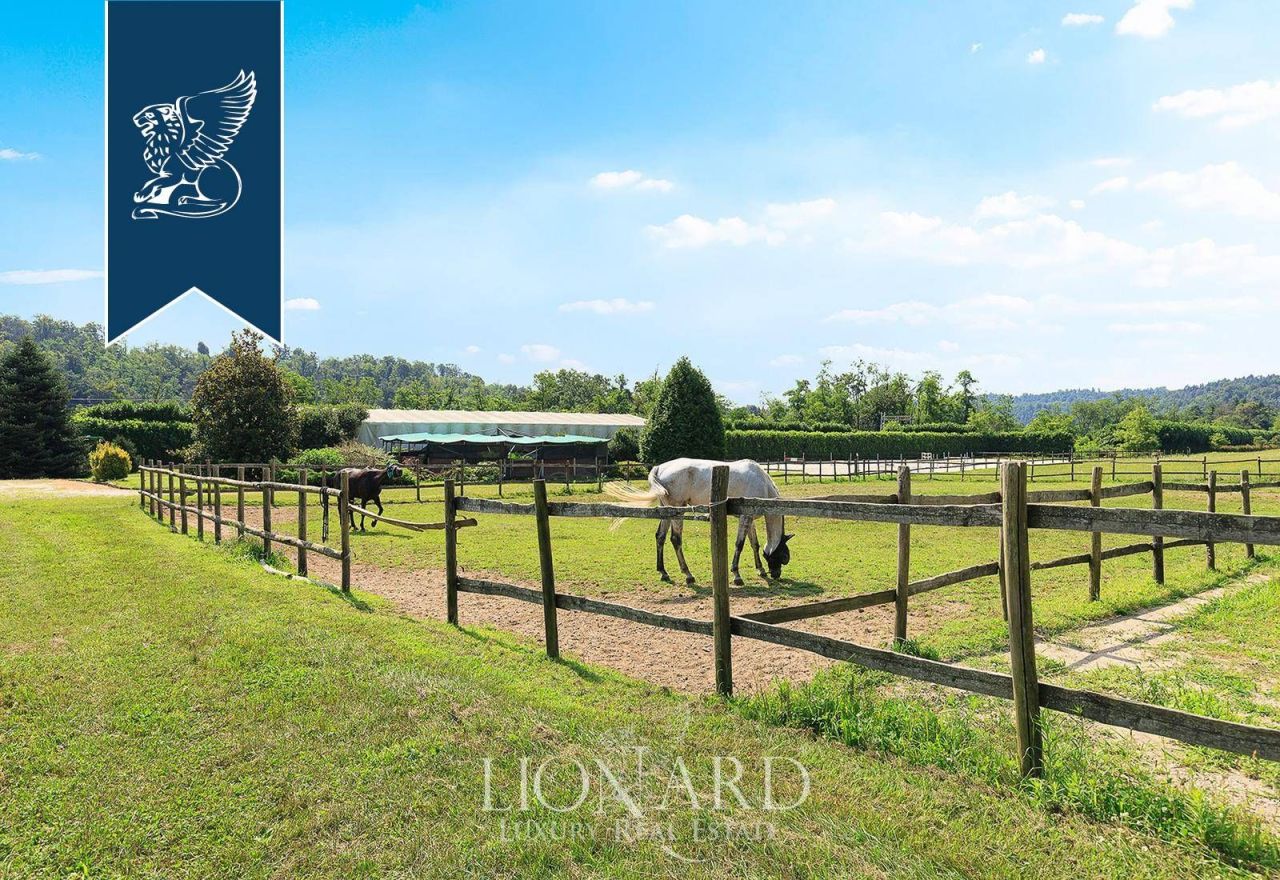 Ферма в Борго-Тичино, Италия, 800 м² - фото 11