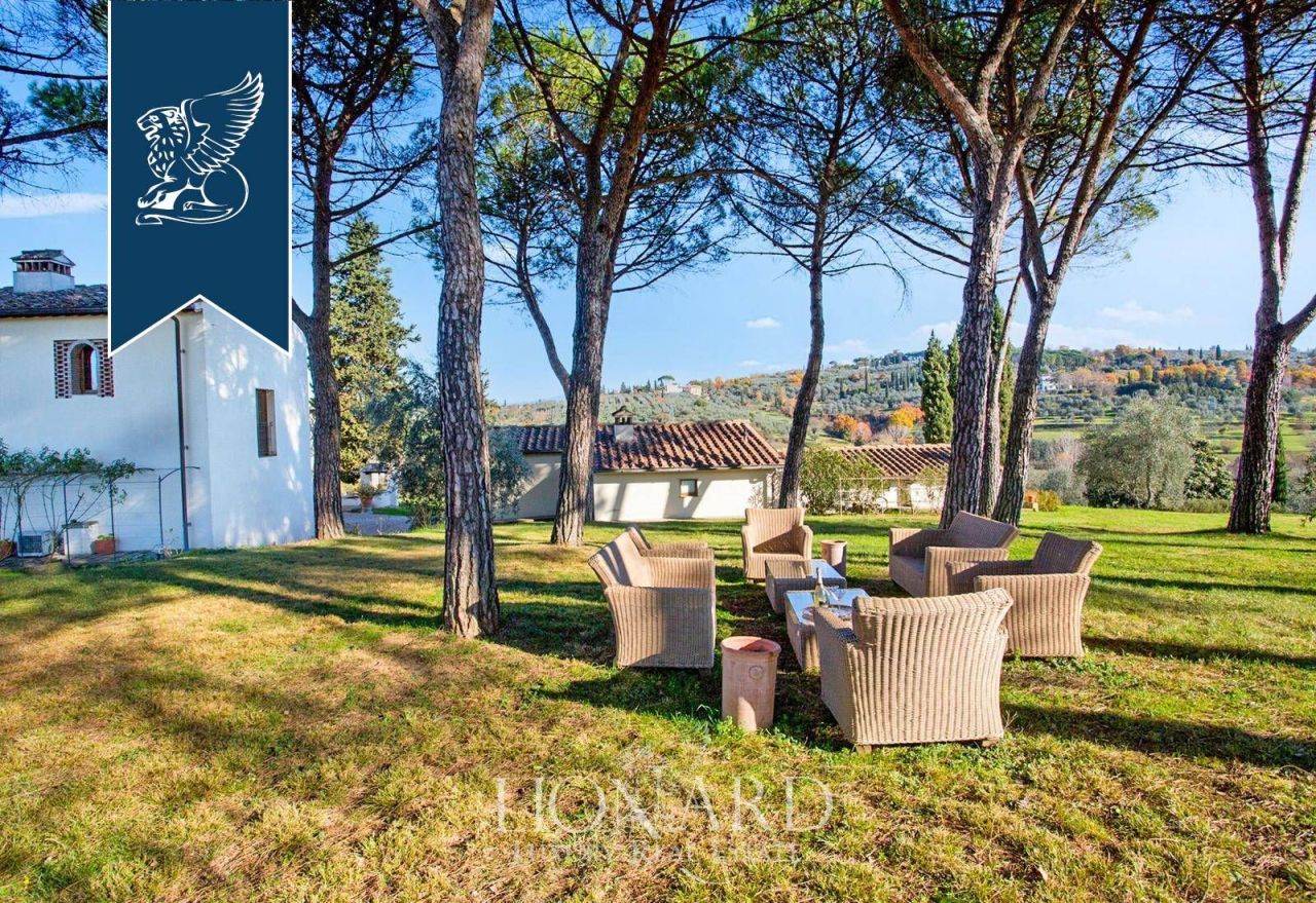 Вилла во Флоренции, Италия, 1 700 м² - фото 12