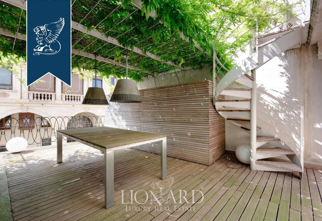 Дом в Виченце, Италия, 1 000 м² - фото 15