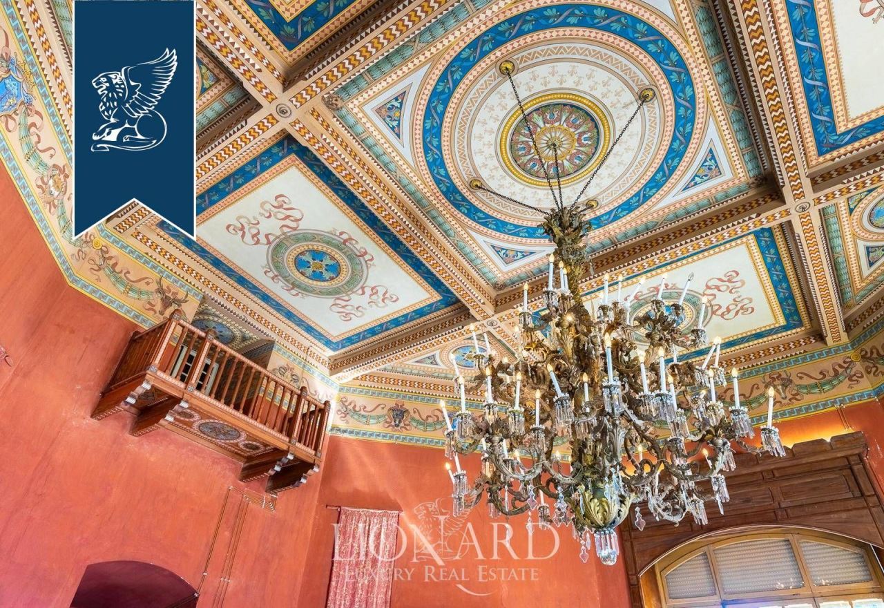 Замок в Савоне, Италия, 5 300 м² - фото 15
