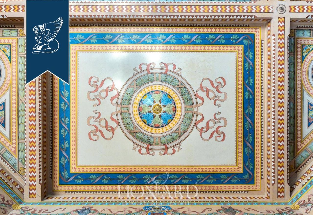 Замок в Савоне, Италия, 5 300 м² - фото 16