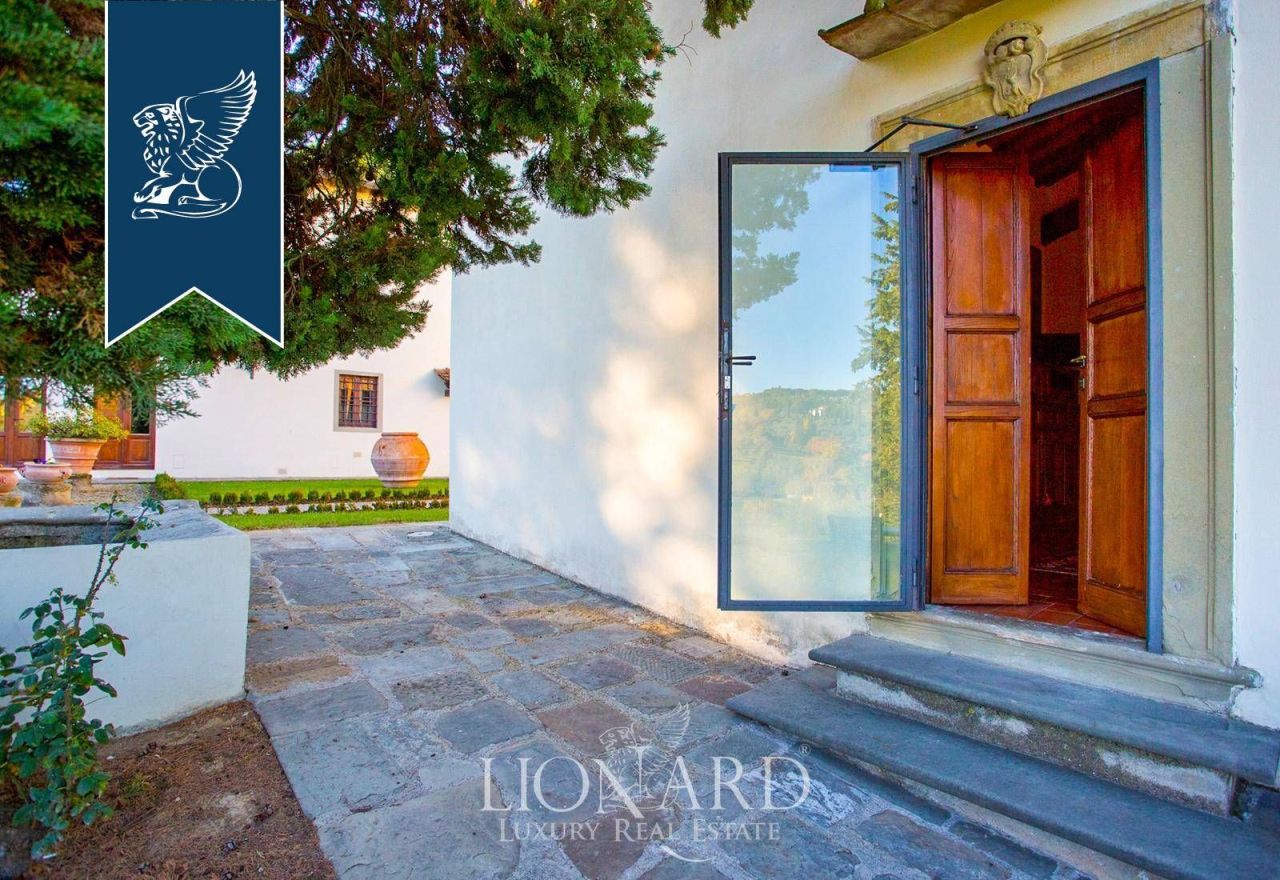 Вилла во Флоренции, Италия, 1 700 м² - фото 17