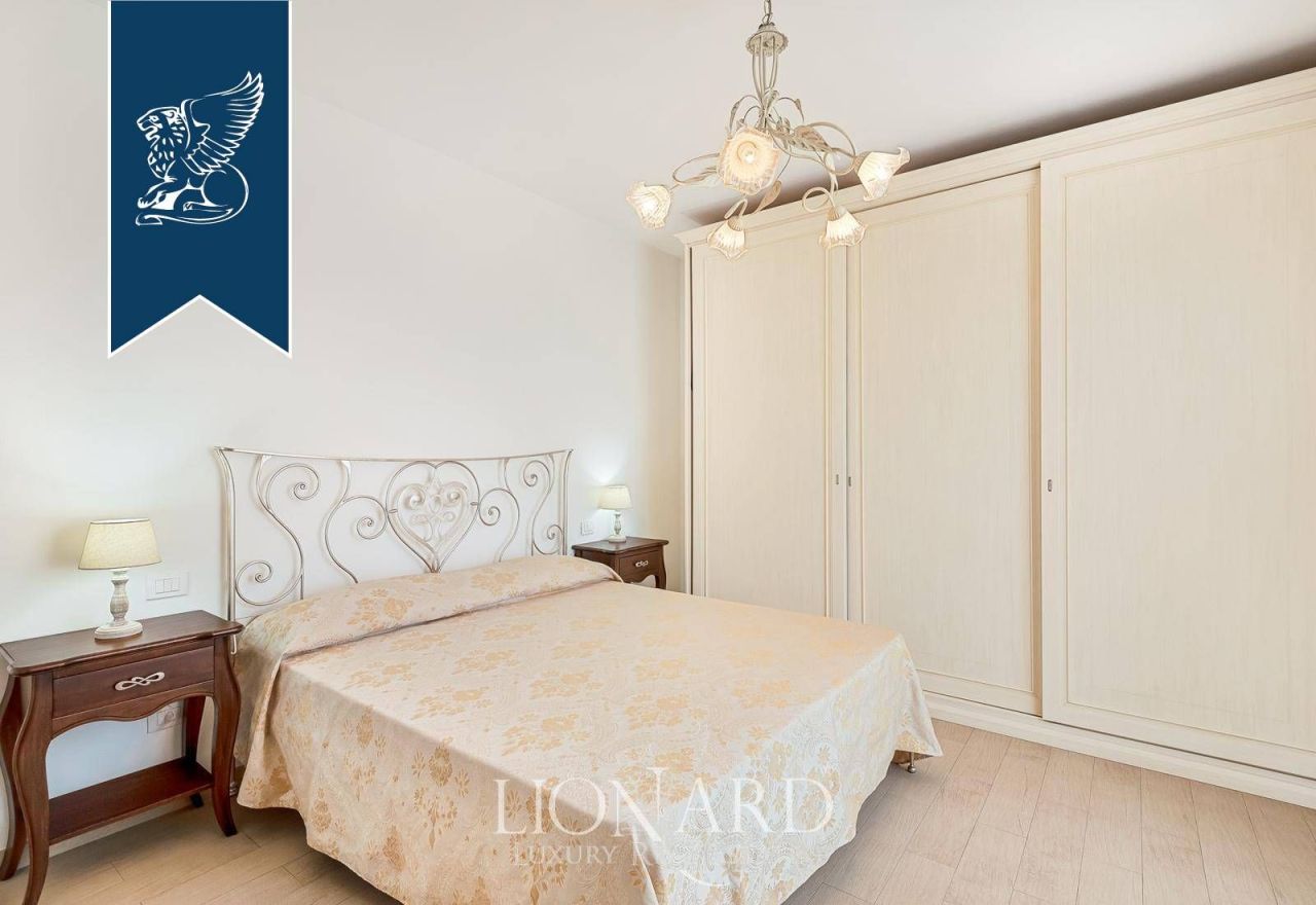 Вилла в Пьетрасанте, Италия, 298 м² - фото 17