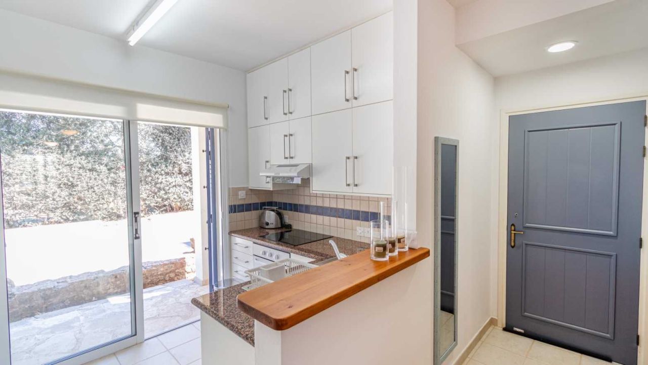 Апартаменты в Пафосе, Кипр, 47 м² - фото 7