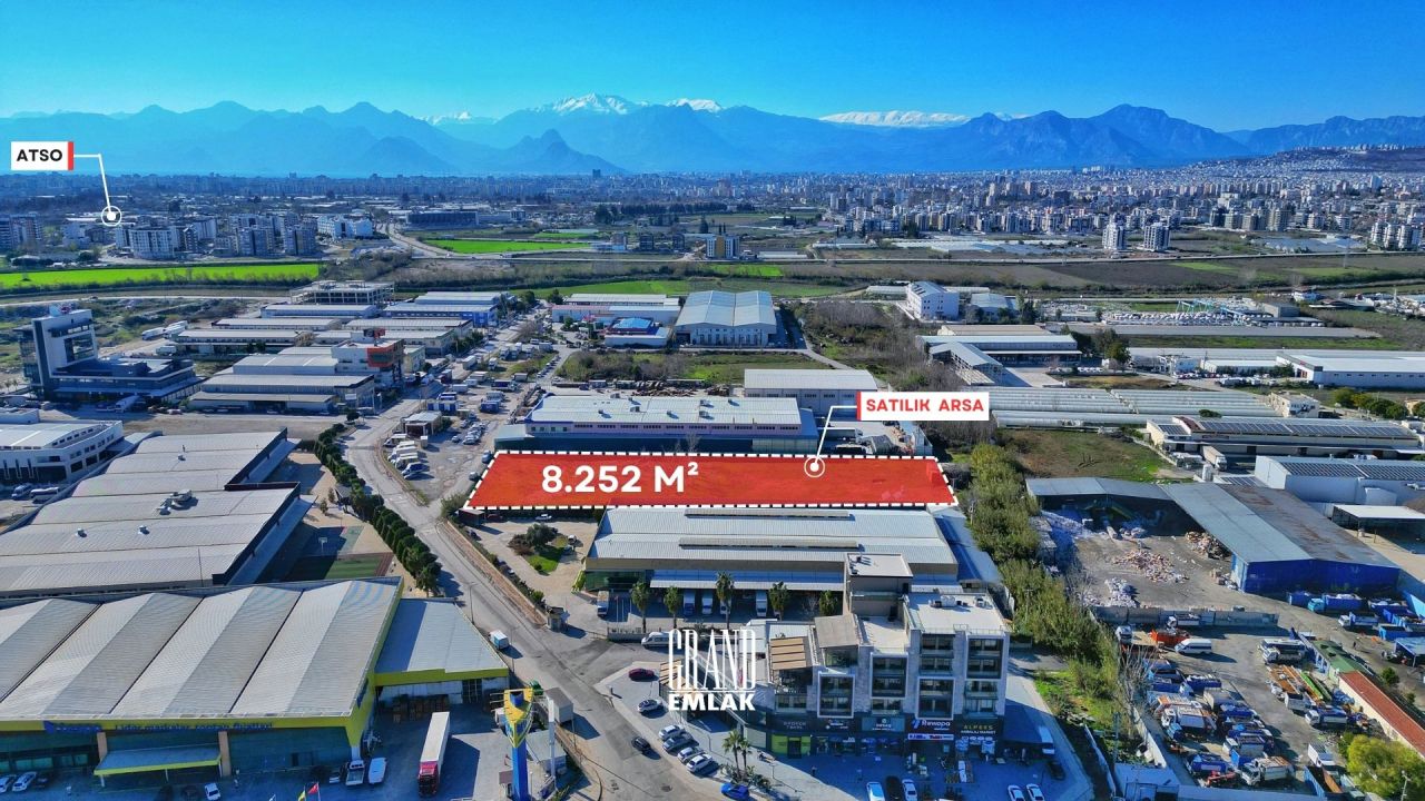 Земля в Анталии, Турция, 8 252 м² - фото 4