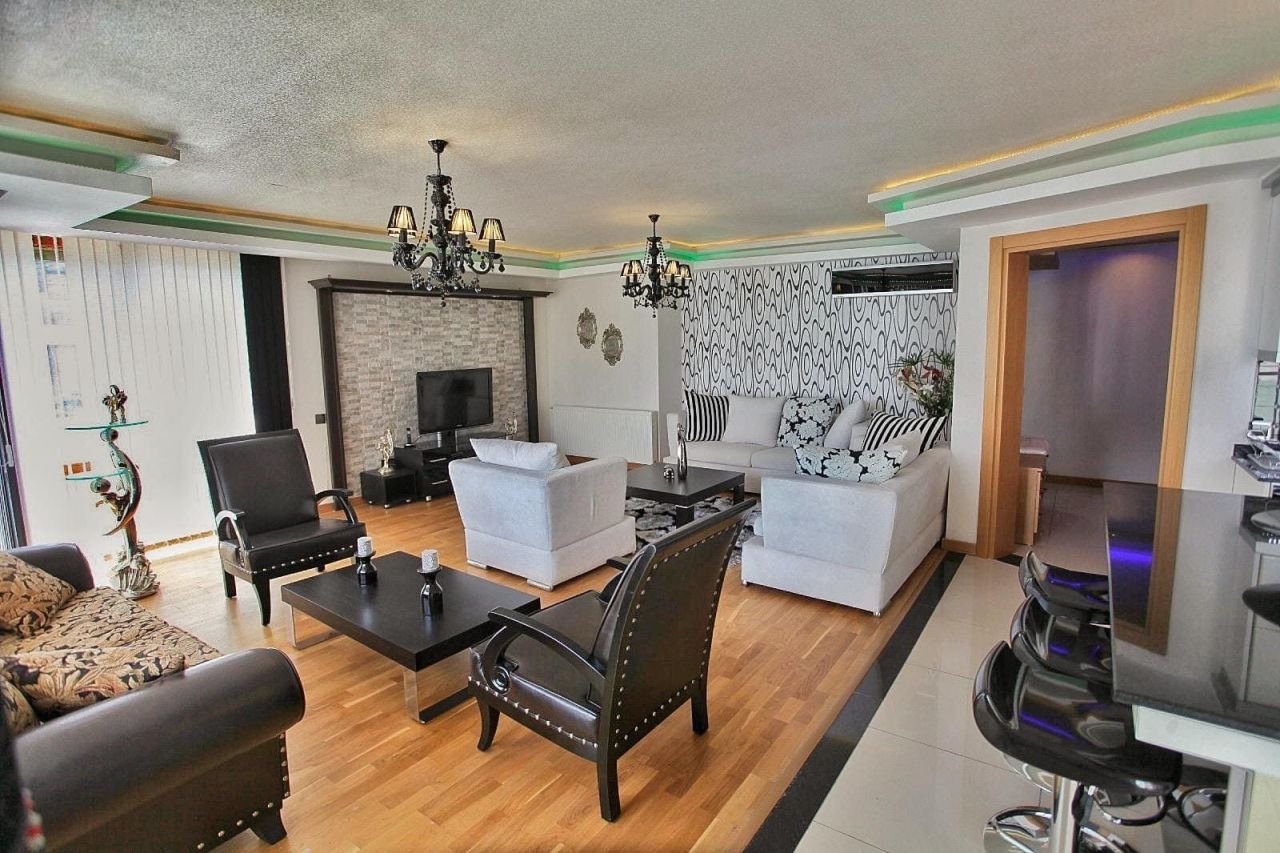 Квартира в Анталии, Турция, 150 м² - фото 9