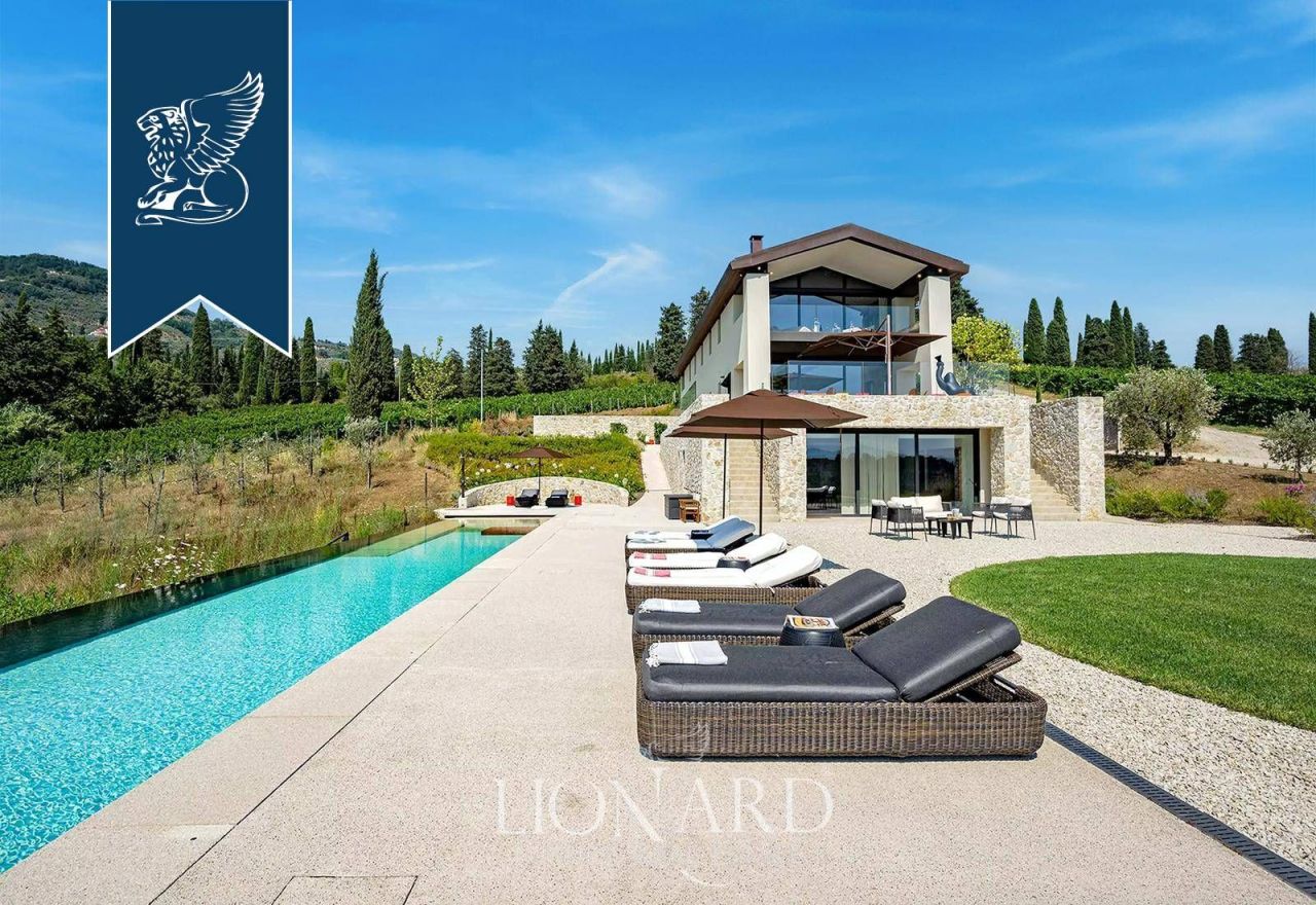 Вилла в Капаннори, Италия, 550 м² - фото 9