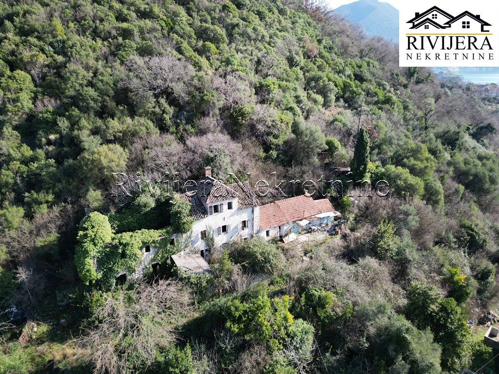 Коттедж в Херцег-Нови, Черногория, 57 м² - фото 2