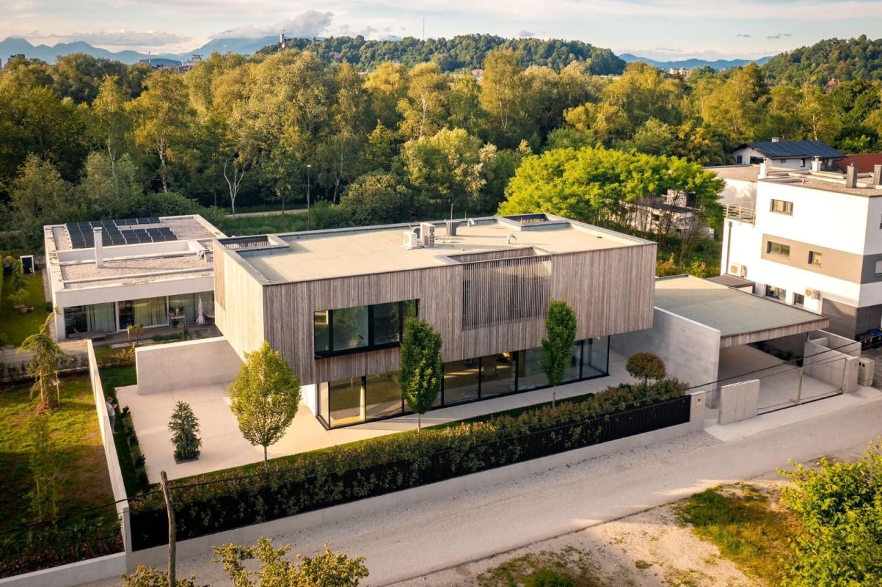 Дом в Любляне, Словения, 257.8 м² - фото 9