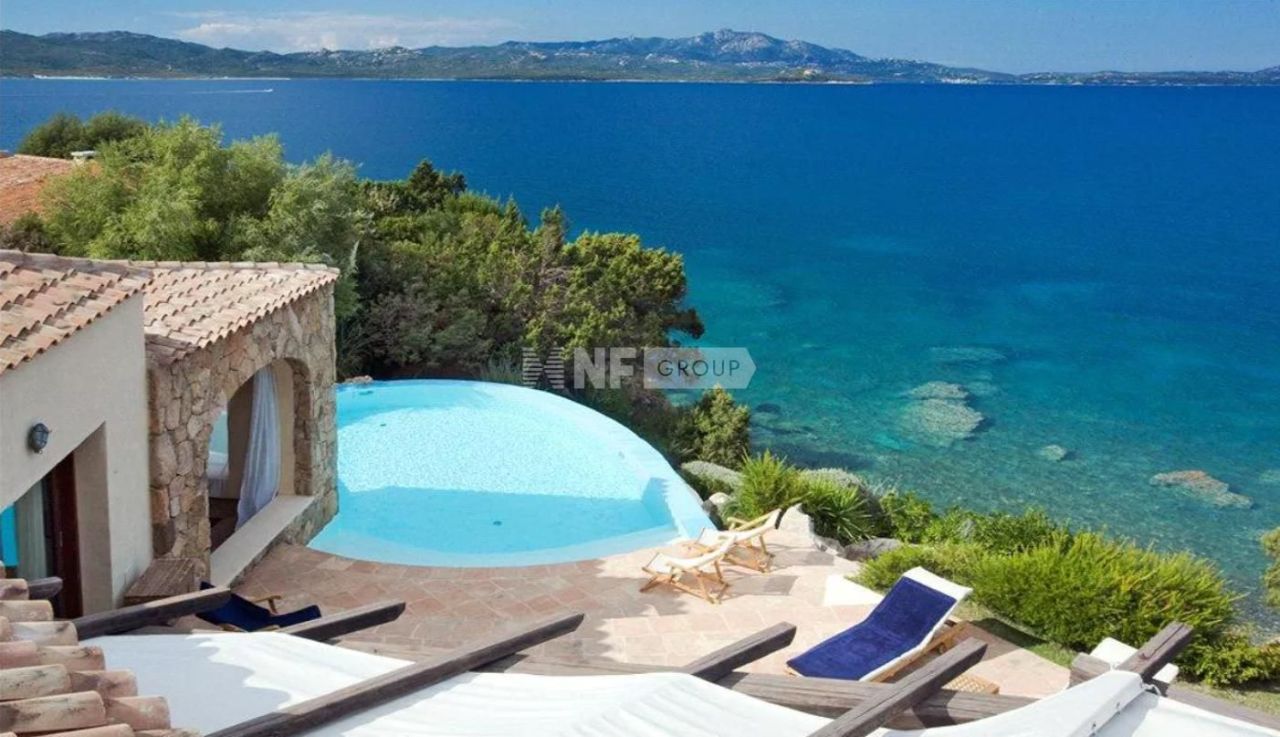 Вилла Сардиния, Италия, 849 м² - фото 2