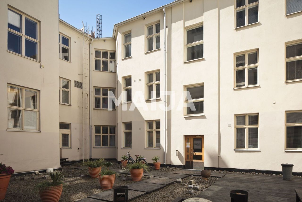 Офис в Хельсинки, Финляндия, 220 м² - фото 1