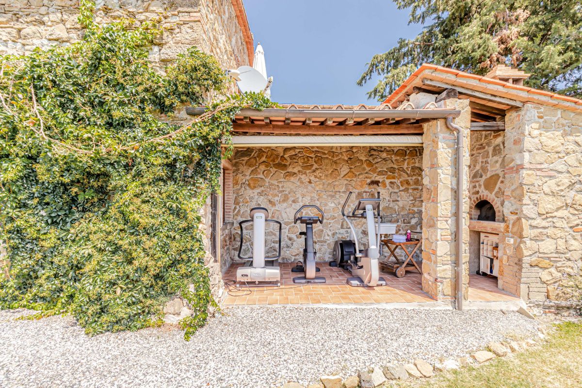 Поместье в Монтекатини-Валь-ди-Чечина, Италия, 581 м² - фото 3