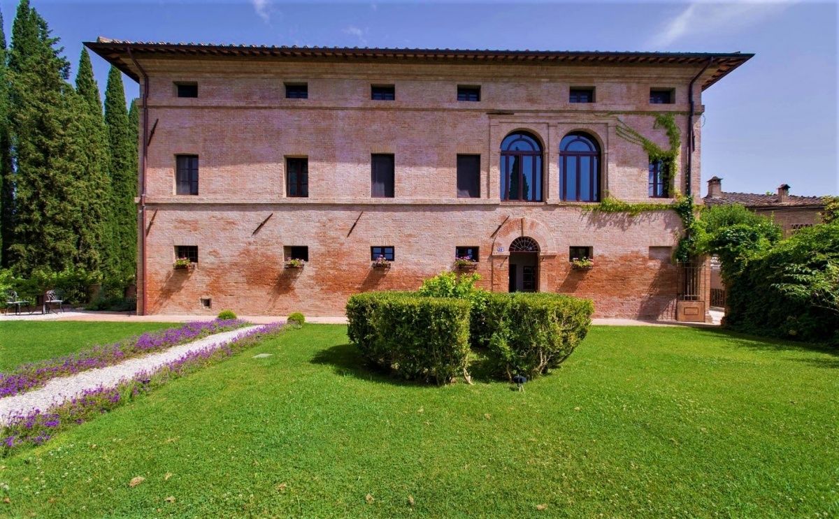 Дом в Сиене, Италия, 1 180 м² - фото 4