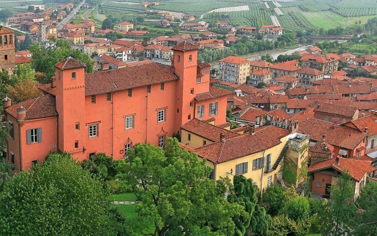 Поместье в Кунео, Италия, 2 500 м² - фото 5