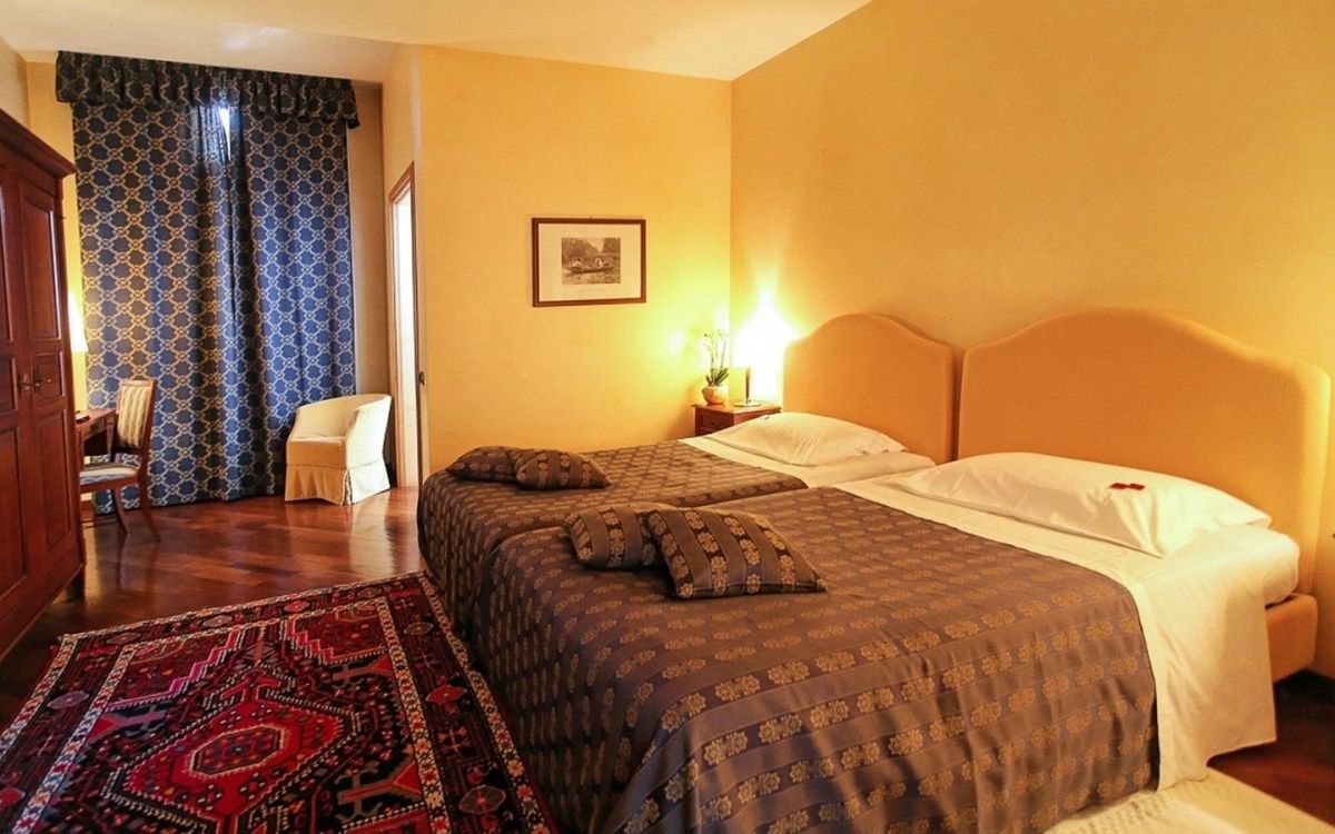 Поместье в Кунео, Италия, 2 500 м² - фото 11