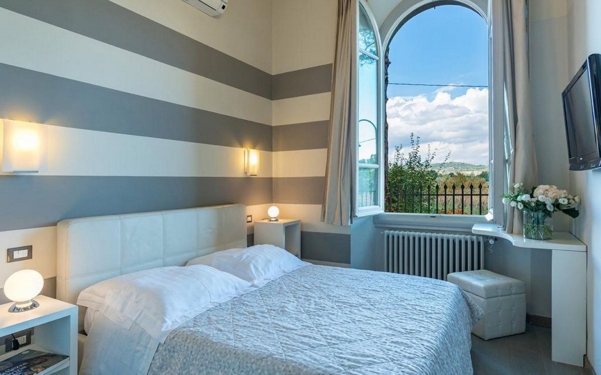 Поместье в Кьянти, Италия, 700 м² - фото 11