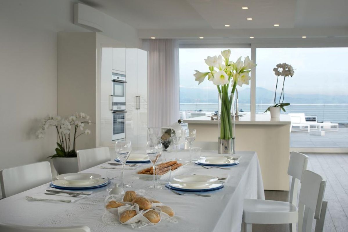 Квартира в Паденге-суль-Гарде, Италия, 206 м² - фото 12