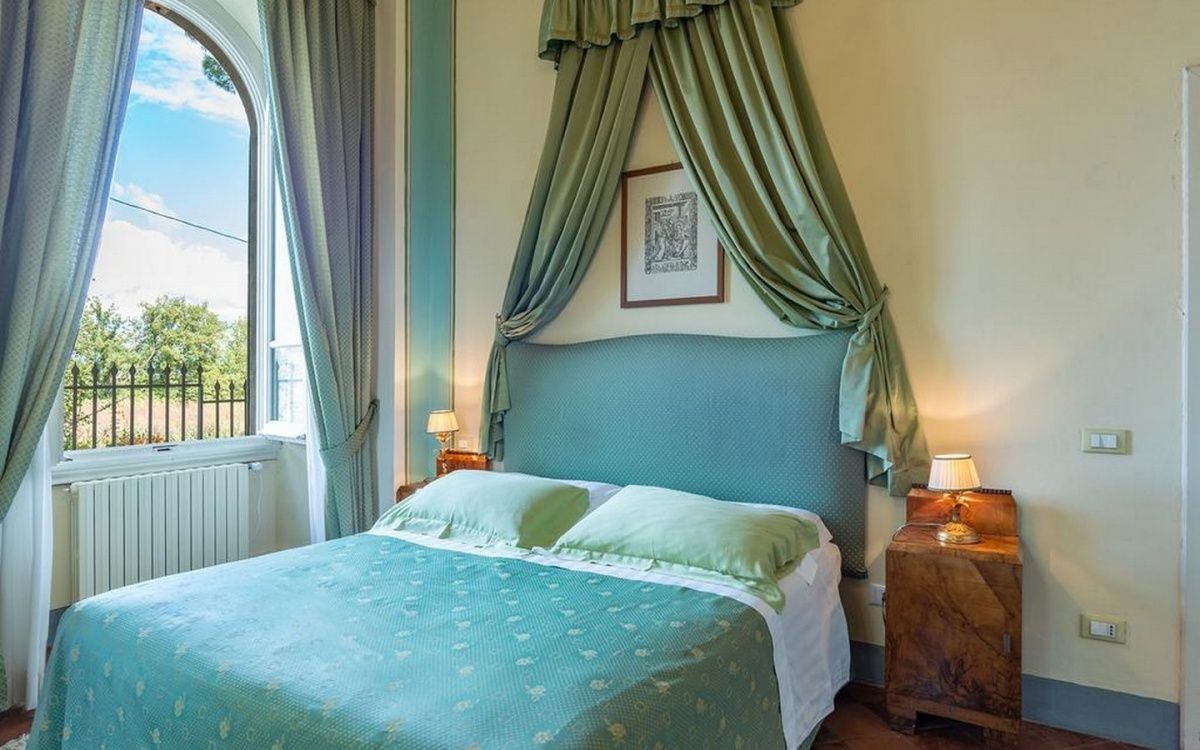 Поместье в Кьянти, Италия, 700 м² - фото 12