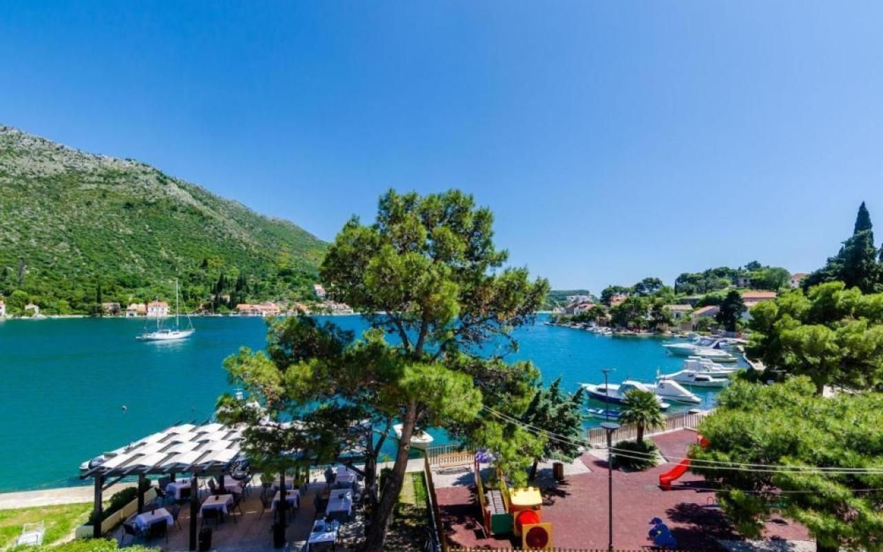 Отель, гостиница в Дубровнике, Хорватия, 825 м² - фото 1