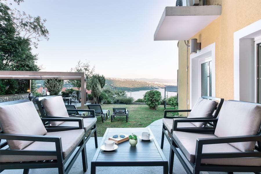 Отель, гостиница в Опатии, Хорватия, 170 м² - фото 1