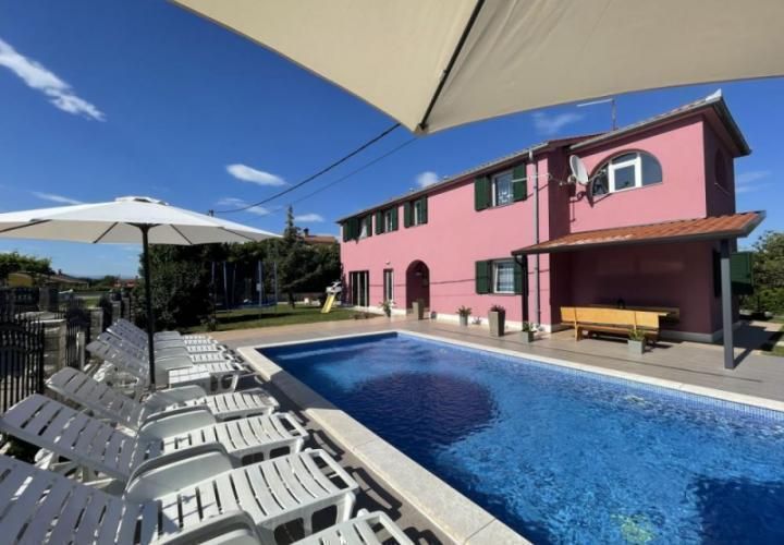 Вилла в Лабине, Хорватия, 260 м² - фото 1