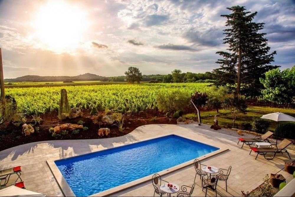 Вилла в Порече, Хорватия, 520 м² - фото 1