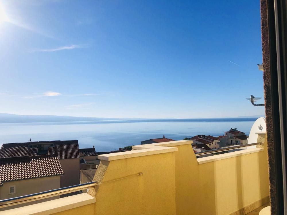 Отель, гостиница в Омише, Хорватия, 1 078 м² - фото 1