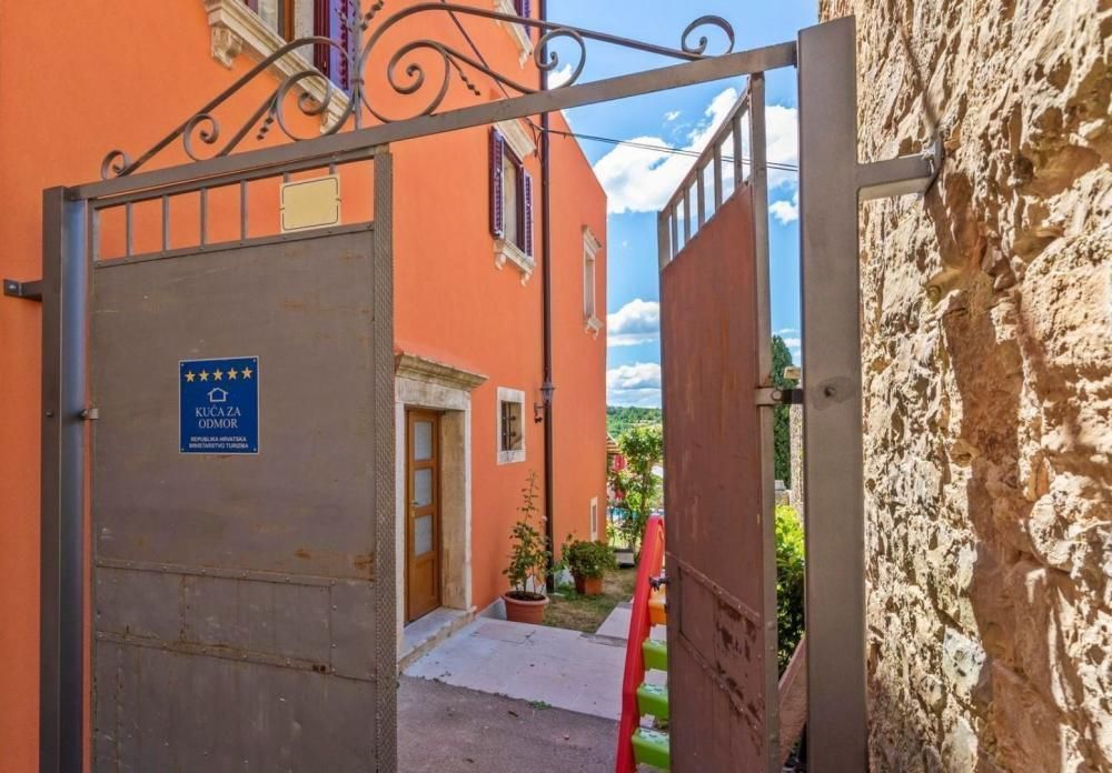 Вилла в Опртале, Хорватия, 154 м² - фото 1