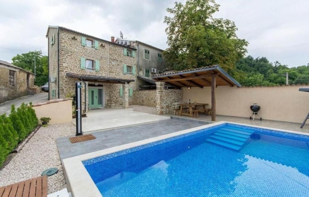 Вилла в Мотовуне, Хорватия, 115 м² - фото 1