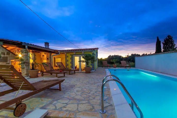 Вилла в Пуле, Хорватия, 165 м² - фото 1