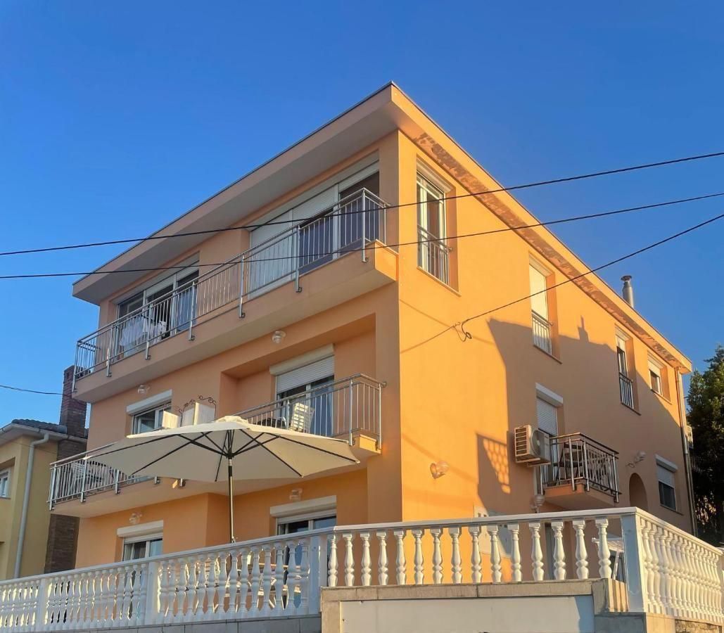 Вилла в Врбнике, Хорватия, 530 м² - фото 1