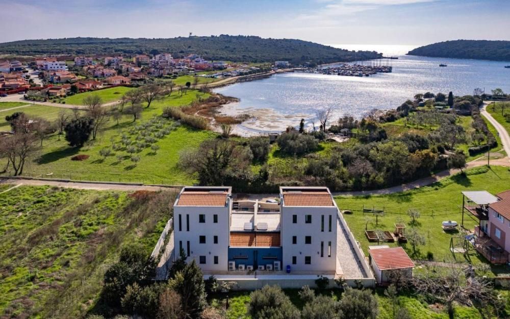 Вилла в Медулине, Хорватия, 244 м² - фото 1