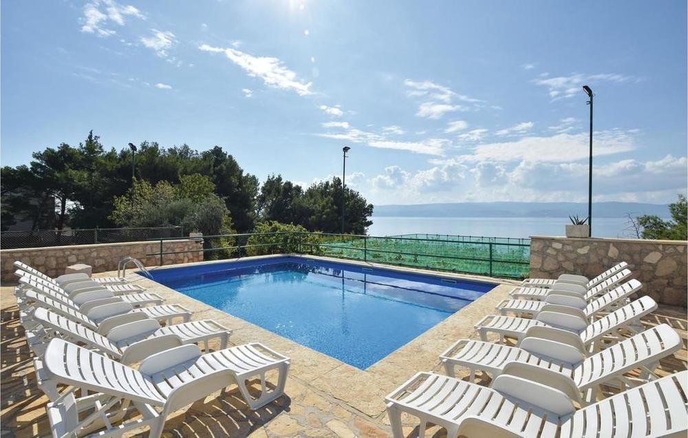 Отель, гостиница в Омише, Хорватия, 700 м² - фото 2