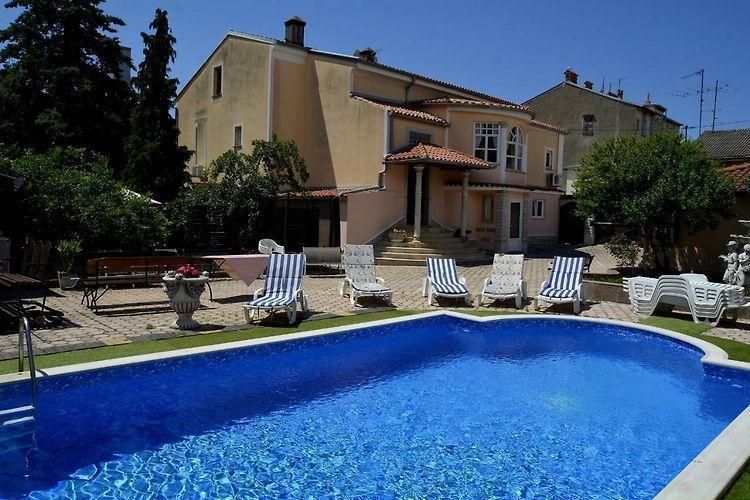 Вилла в Пуле, Хорватия, 600 м² - фото 2