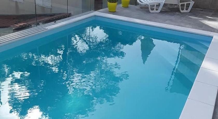 Отель, гостиница на Мали-Лошини, Хорватия, 300 м² - фото 1