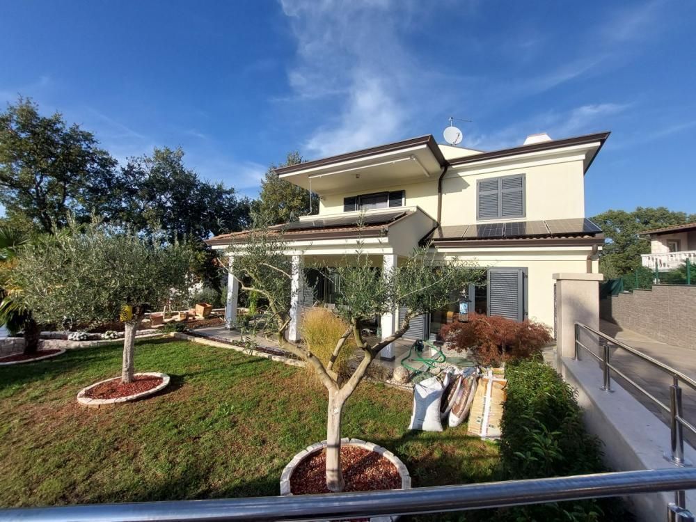 Вилла в Ровини, Хорватия, 390 м² - фото 2