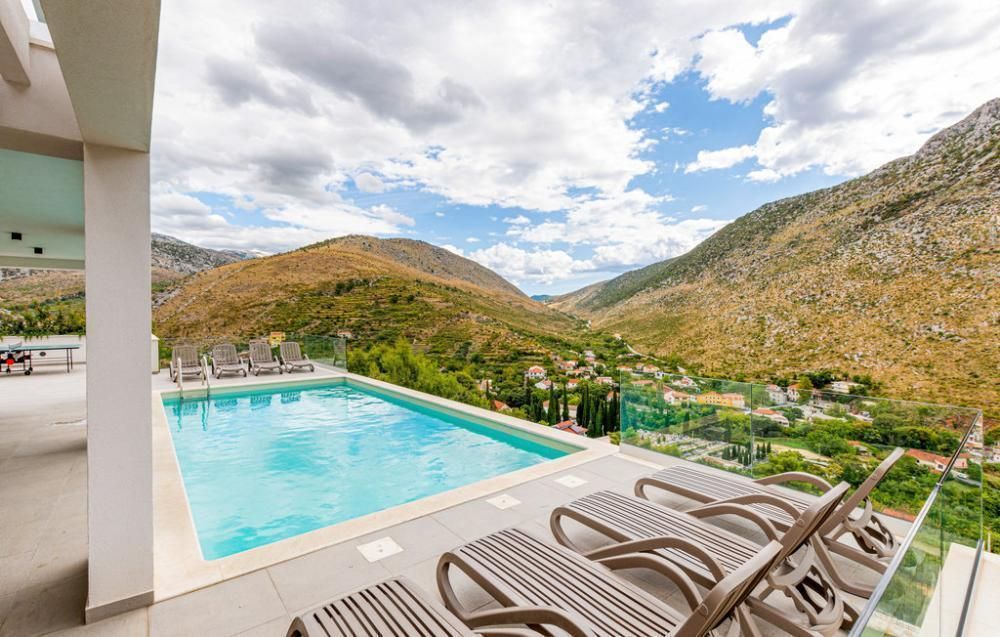 Вилла в Сплите, Хорватия, 300 м² - фото 2