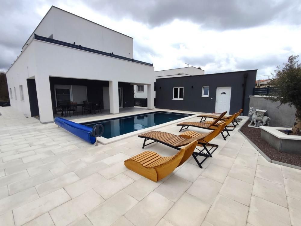 Вилла в Водняне, Хорватия, 195 м² - фото 2