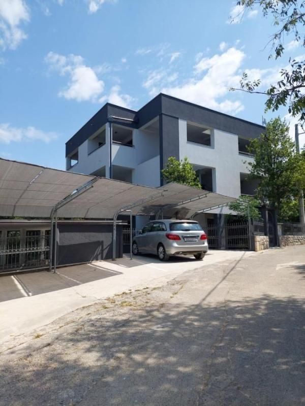 Отель, гостиница Selce, Crikvenica, Хорватия, 300 м² - фото 2