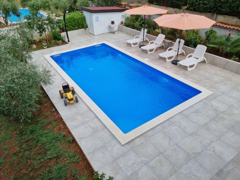 Отель, гостиница в Порече, Хорватия, 365 м² - фото 2