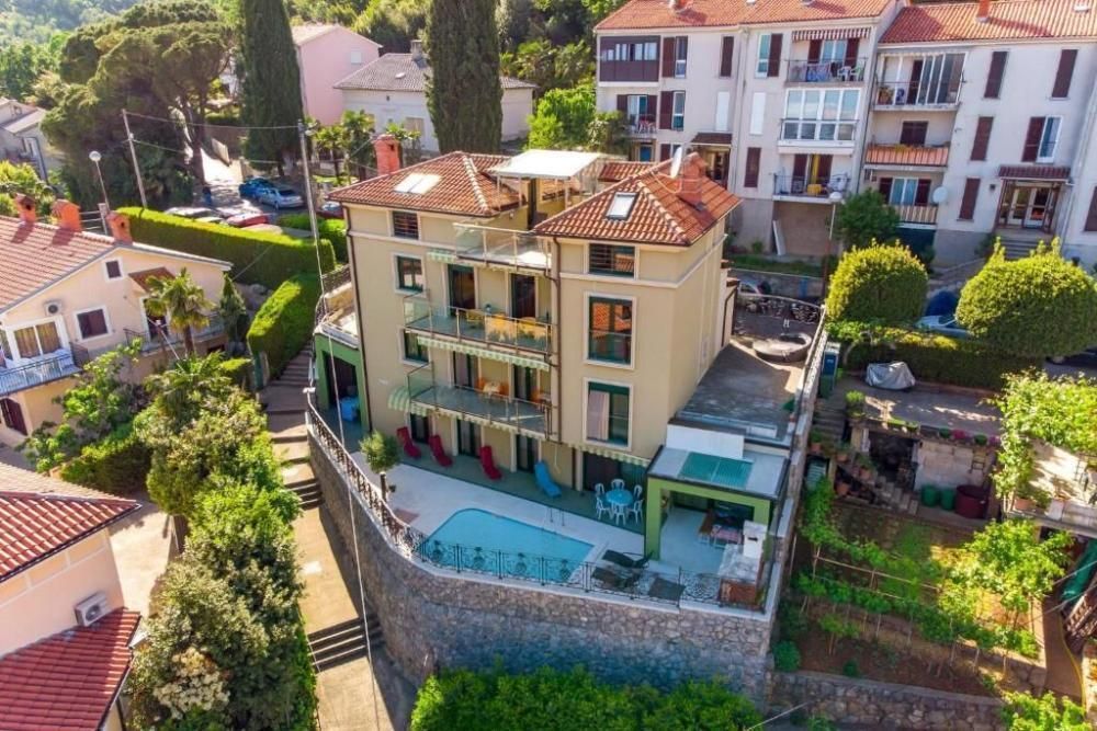 Отель, гостиница в Опатии, Хорватия, 370 м² - фото 2