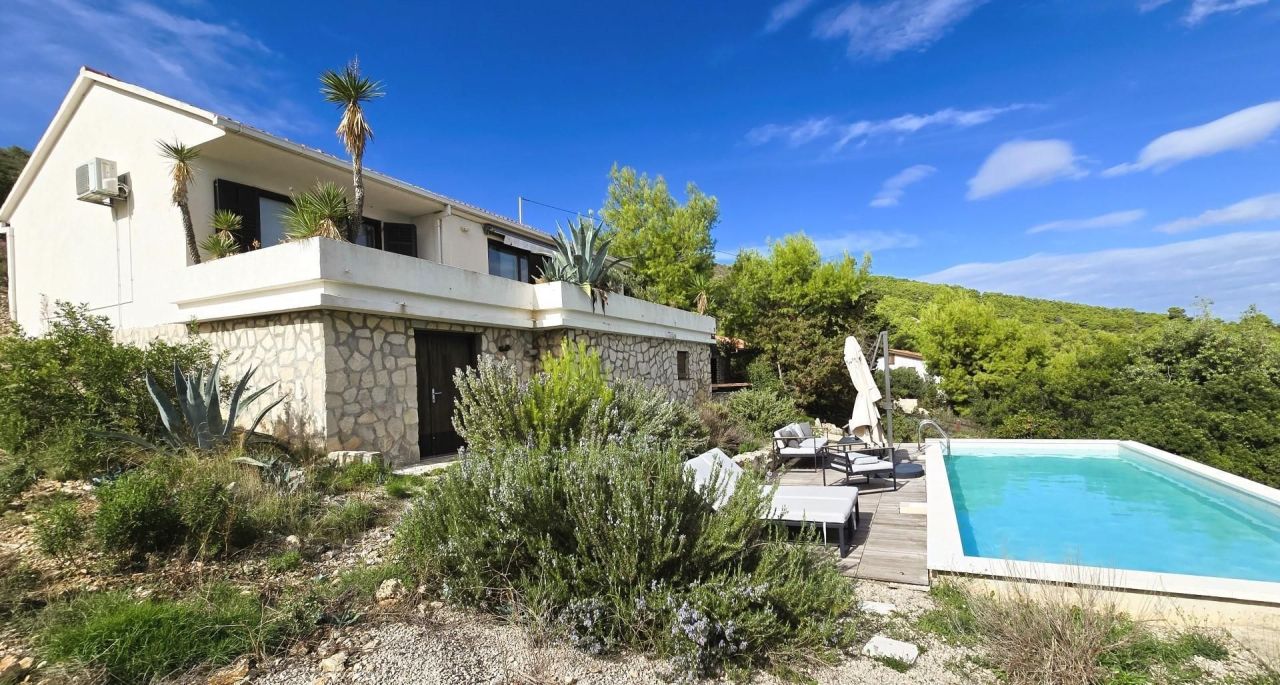 Вилла на Висе, Хорватия, 120 м² - фото 1