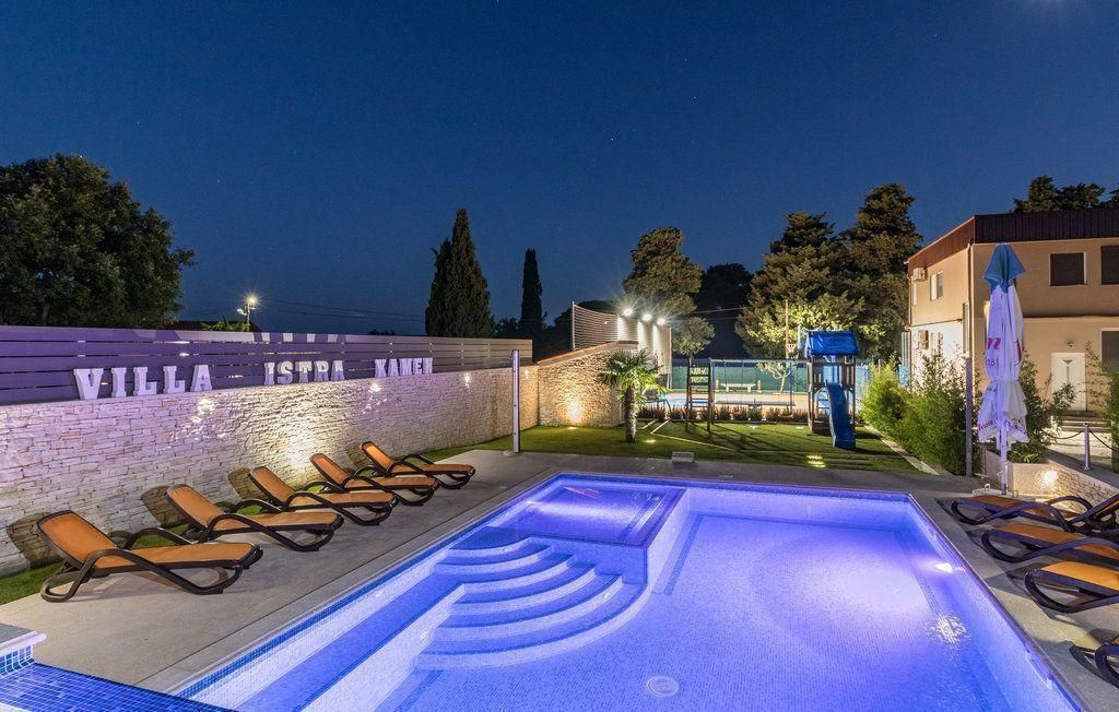 Отель, гостиница Valtura, Хорватия, 600 м² - фото 2