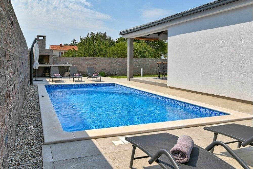 Вилла в Пуле, Хорватия, 145 м² - фото 3