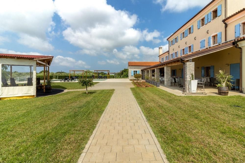 Отель, гостиница в Пуле, Хорватия, 900 м² - фото 3